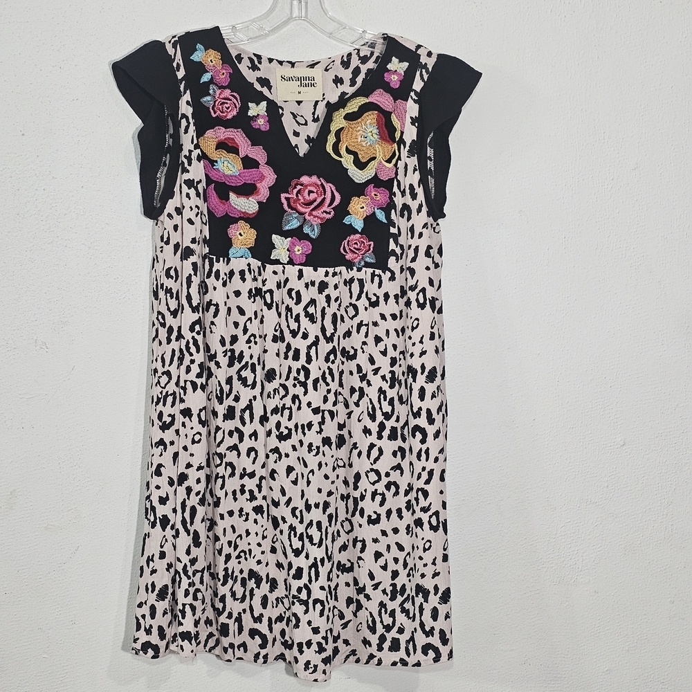 Savanna Jane Black and Cream Patterned Fabric - Picture 2 of 13